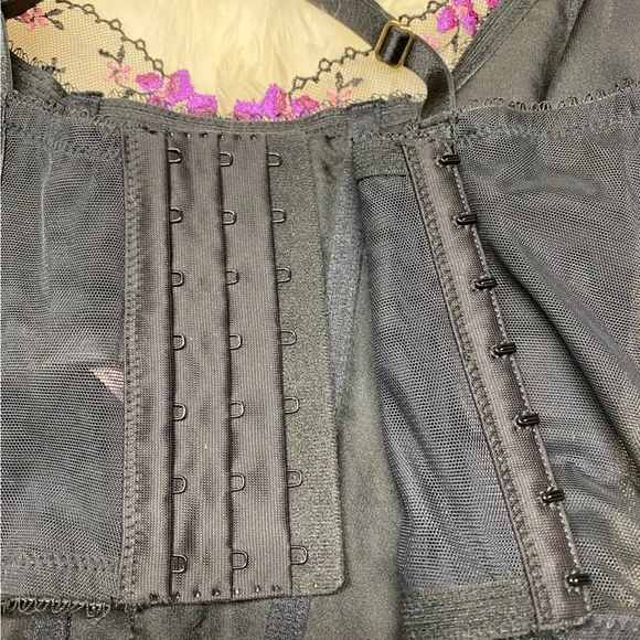 Victoria’s Secret Very Sexy Black and Purple Floral Corset - Picture 4 of 9